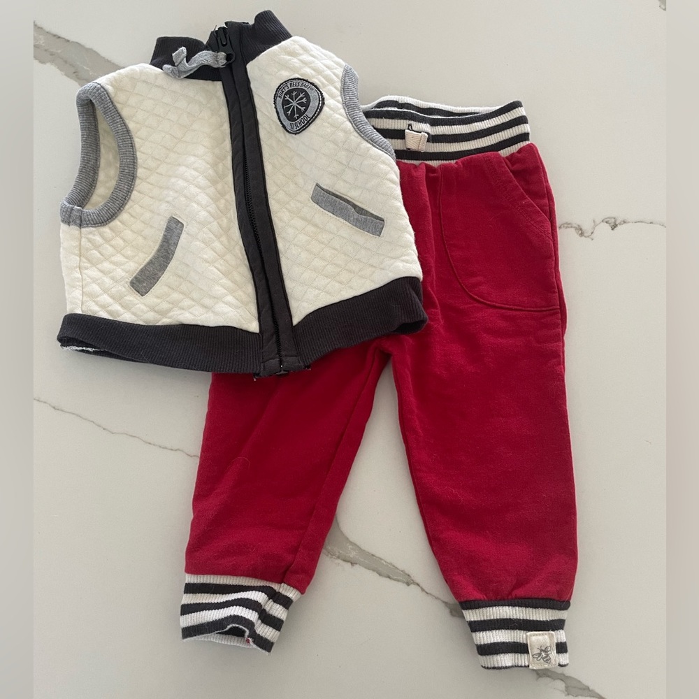 Burt’s Bees Ski School Vest & Pants 0-3 month baby outfit